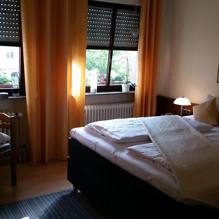 Hotel Restaurant Zunftstube 3*