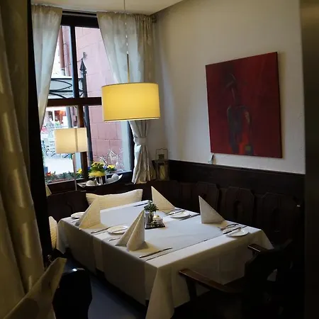 Restaurant Zunftstube מלון