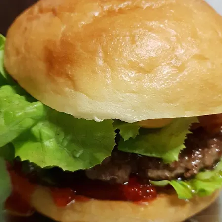 Restaurant Zunftstube 3* 萨尔堡